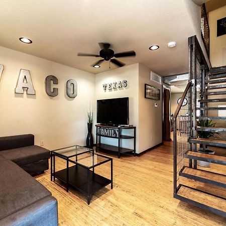Aparthotel 1700 South 2Nd à Waco Extérieur photo